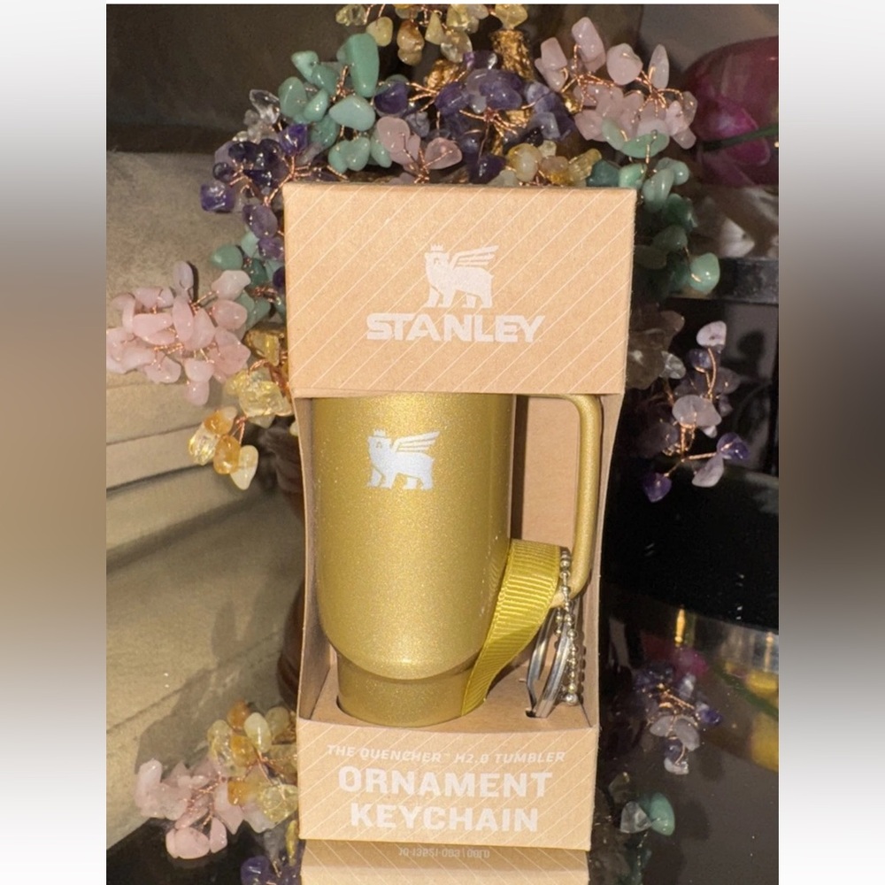 🔥SOLD🔥STANLEY CUP KEYCHAIN / ORNAMENT/ BAG CHARM Gold BNIB AUTHENTIC!
